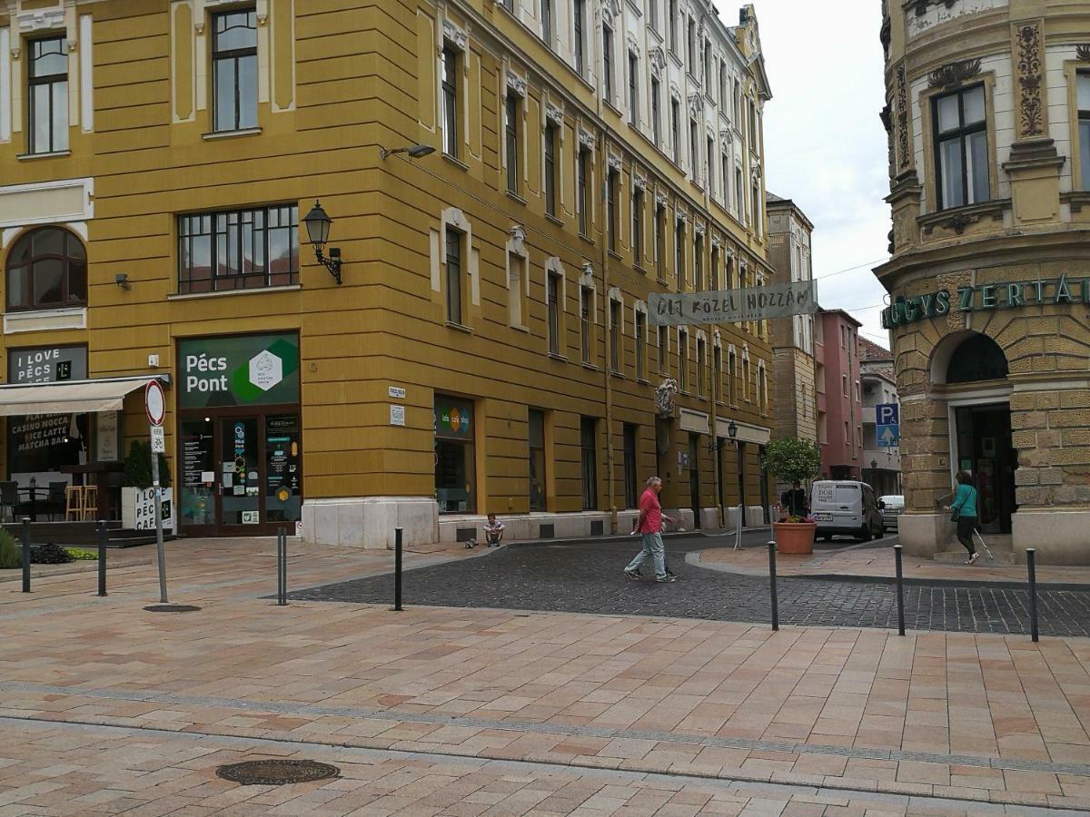 Centrum11 Pécs Exterior photo