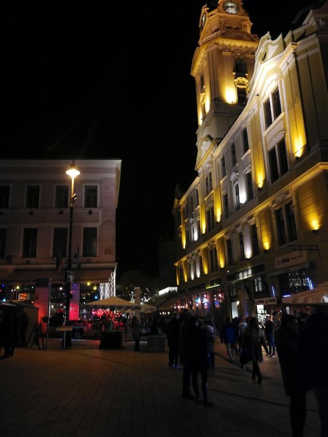 Centrum11 Pécs Exterior photo